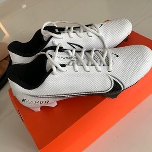 NIKE VAPOR EDGE SPEED CLEATS BRAND NEW